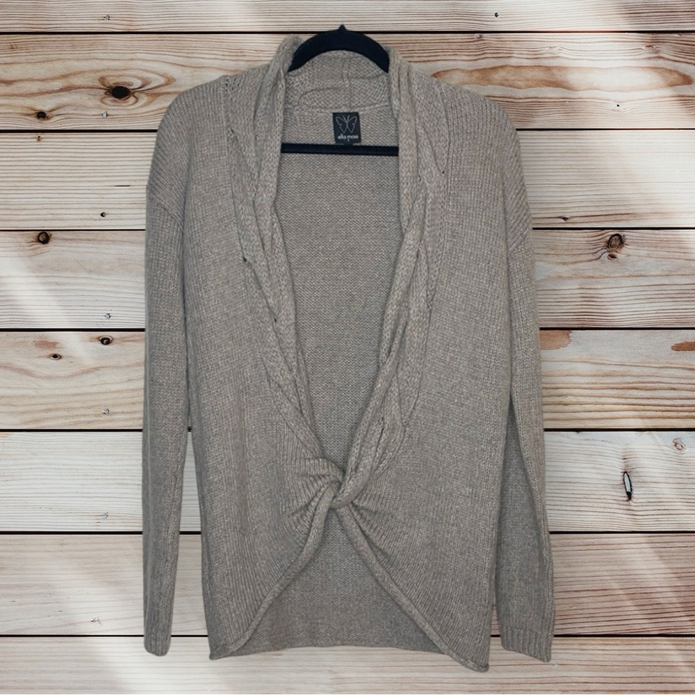 Ella Moss sweater size medium
